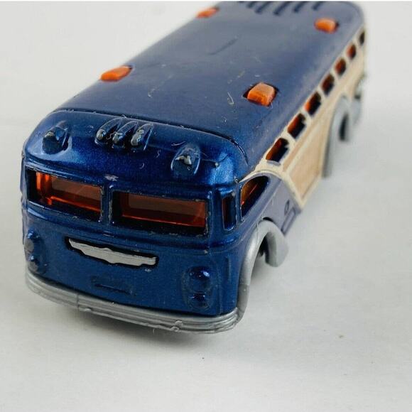 Hot Wheels 2000 Surfin' School Bus Woody Loose 1:64 Scale Collectible Malaysia - Picture 3 of 10